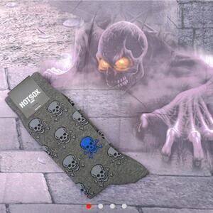 NWT Skull & Crossbones Charcoal Heather Hot Sox